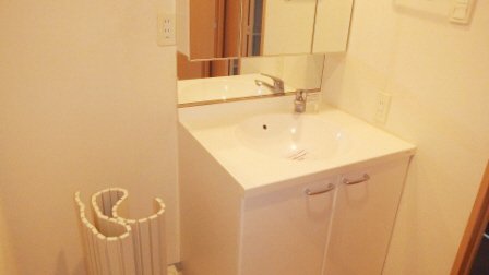 洗面設備　オシャレな洗面台