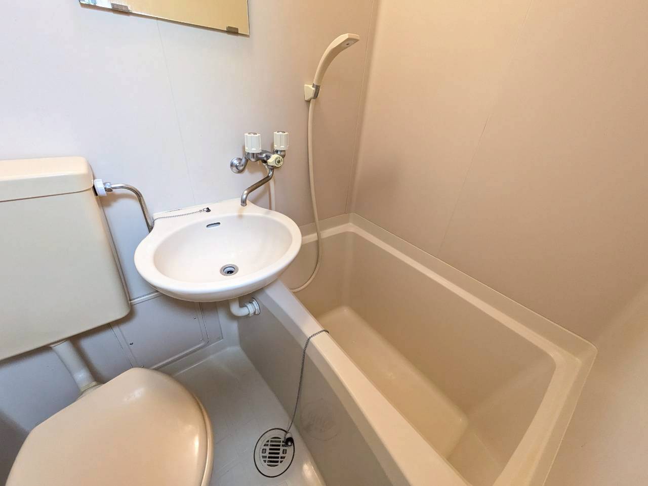 バス・シャワールーム　※別号室の写真