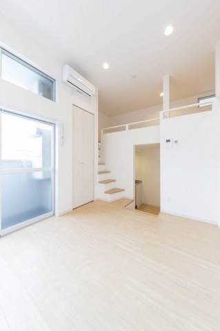 居室・リビング　同型イメージ