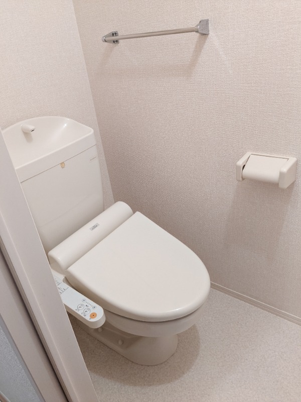 トイレ　図面と現状に相違がある場合には現状を優先