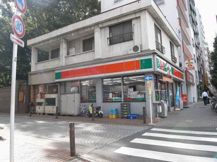 コンビニ　サンクス 六義園店（コンビニ）まで413m