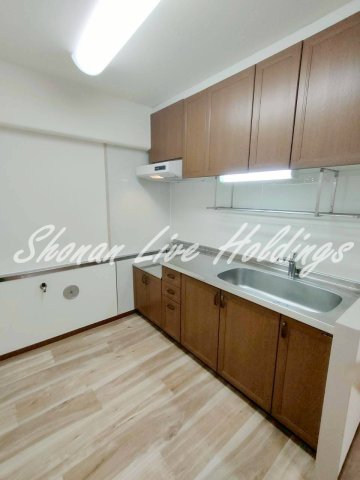 キッチン　収納力のある独立キッチン