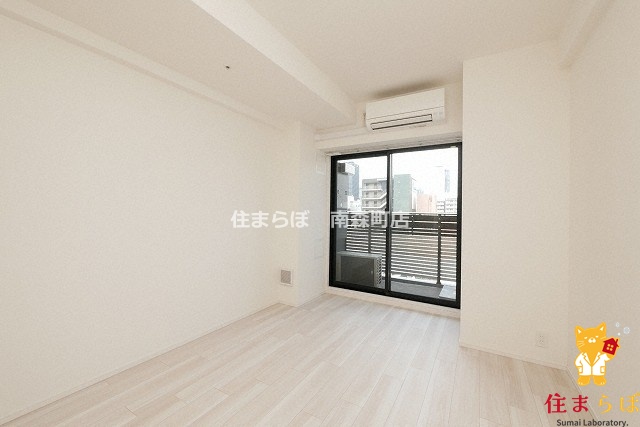 居室・リビング　「“合う暮らし”を、LINEで一緒に描こう。」