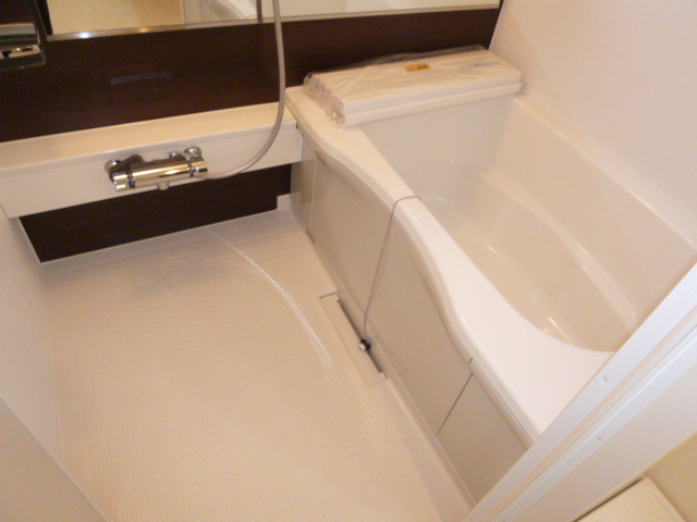 バス・シャワールーム　追い焚きバス