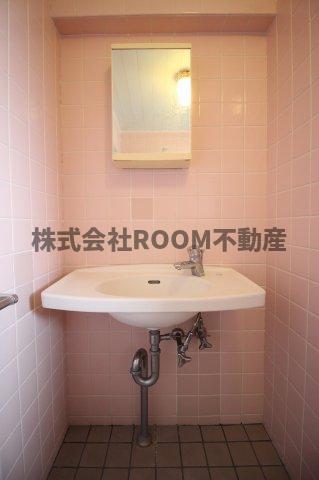 洗面設備　使いやすい洗面所です