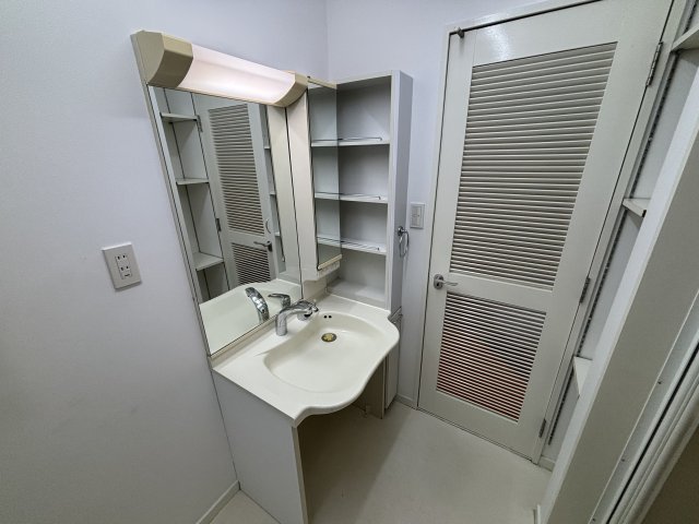 洗面設備　独立洗面化粧台付き☆