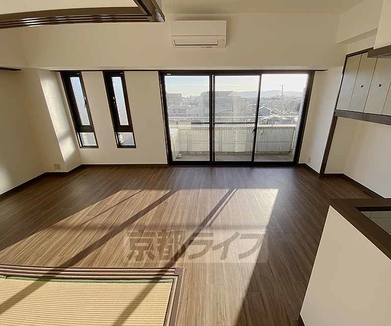 居室・リビング　広々としたＬＤＫですね。