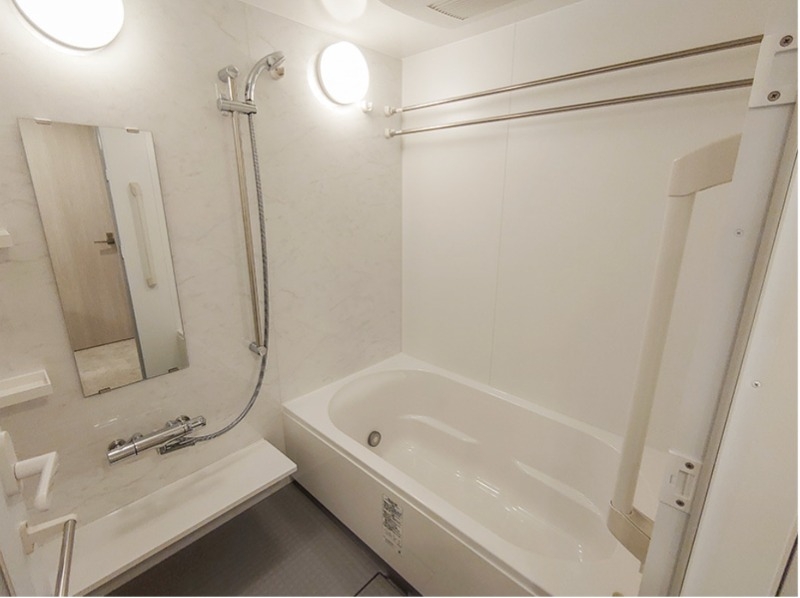 バス・シャワールーム