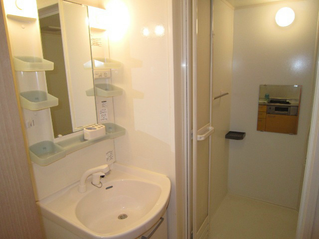 洗面設備　同タイプ別室参考写真