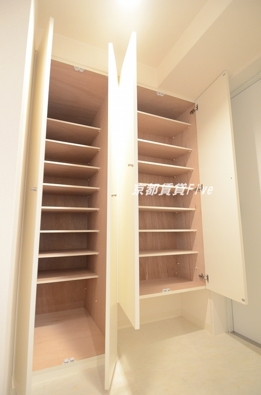 その他設備　シューズボックス