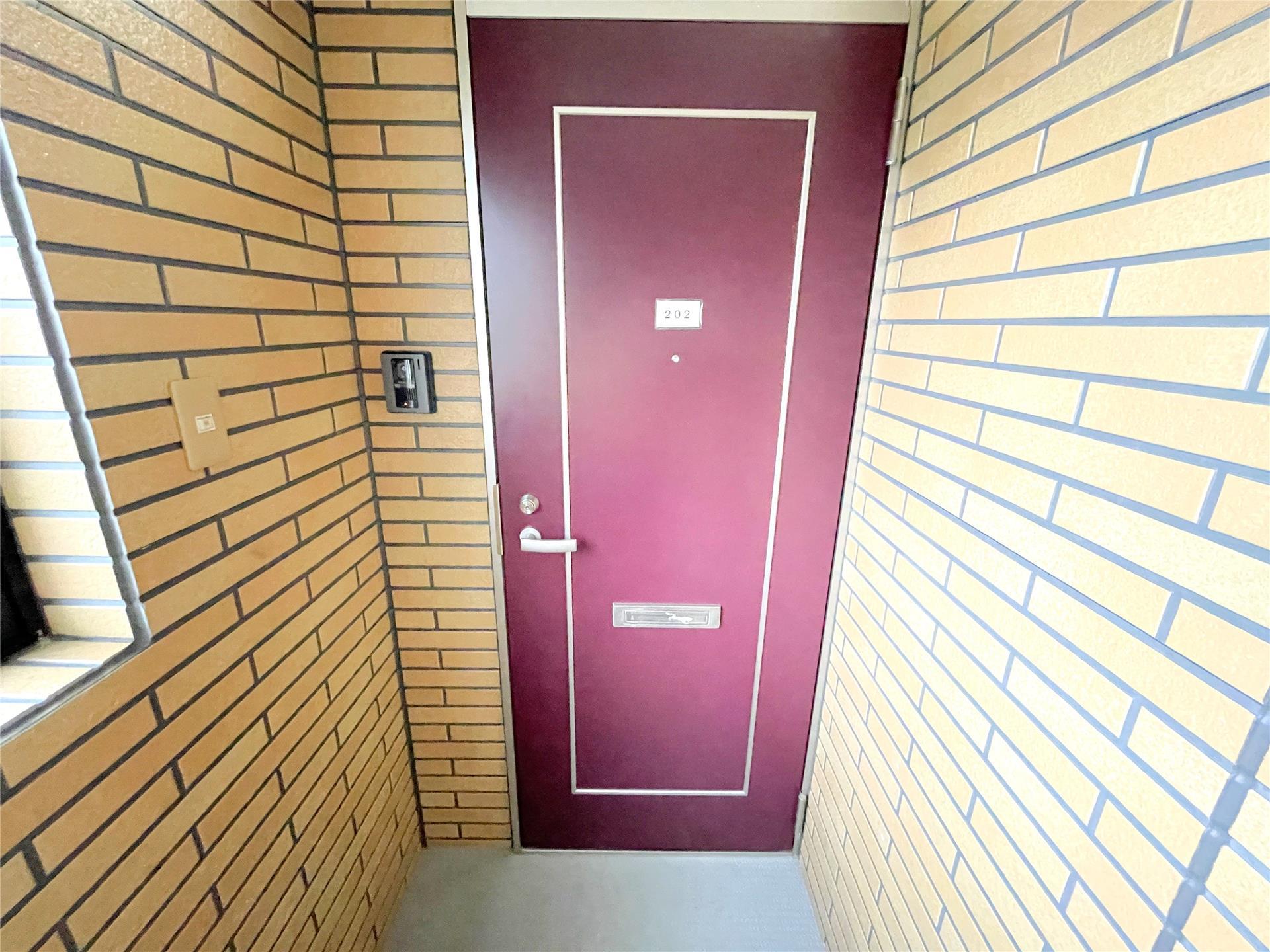 エントランス　玄関外