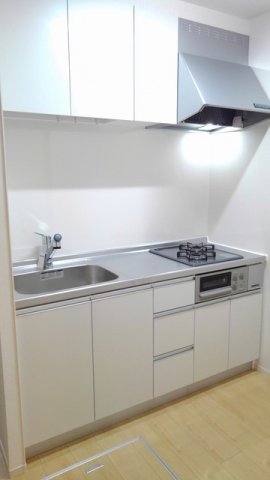 キッチン　コンパクトなキッチンで掃除もラクラク