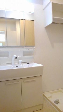 洗面設備　忙しい朝には欠かせない洗面所です