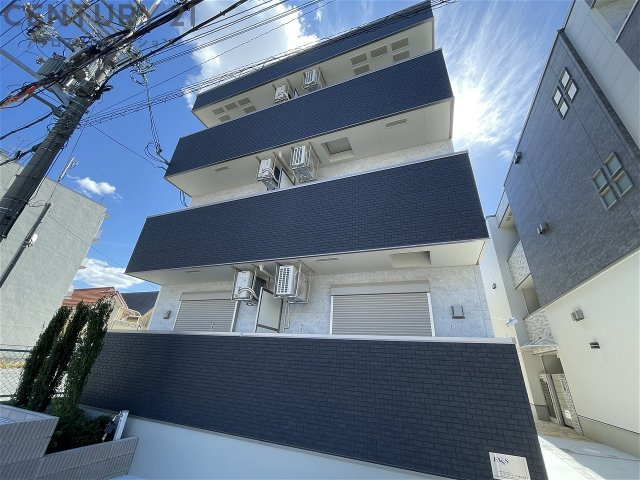 建物外観　オートロック、宅配BOX付完備☆