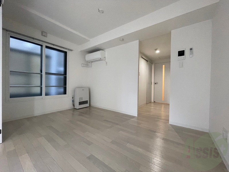 居室・リビング　広くてきれいなリビングです！快適に過ごせそうですね。