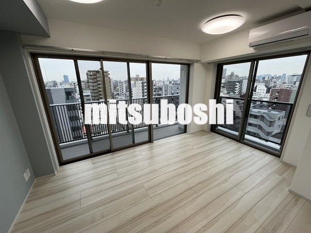 居室・リビング　同間取り別階写真含みます