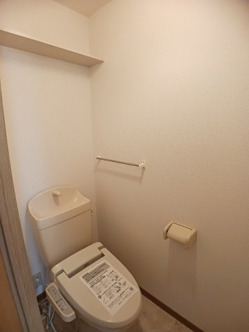 トイレ　ゆったりとした空間のトイレです