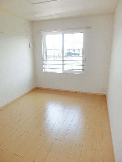 その他部屋・スペース　全てのお部屋が明るいですね！