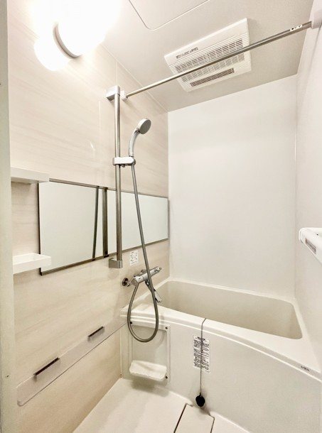 バス・シャワールーム　風呂