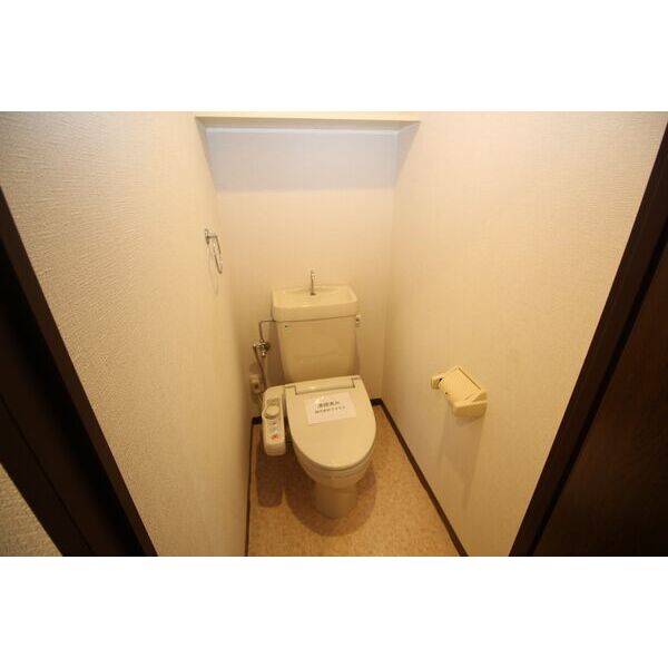 トイレ　※別室の参考写真の為、現況優先です。