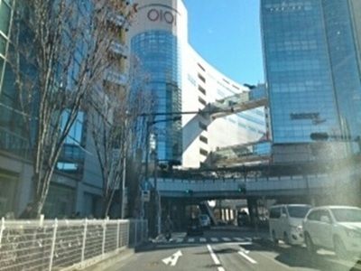 ショッピングセンター　OIOI（ショッピングセンター）まで800m