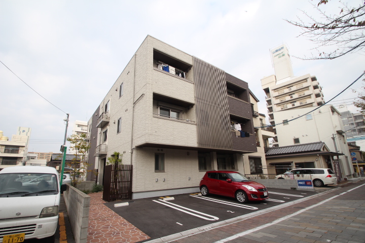 建物外観　Nスタイルホームにお任せ下さい♪