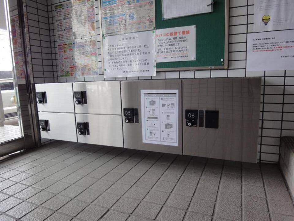 エントランス　宅配ボックス
