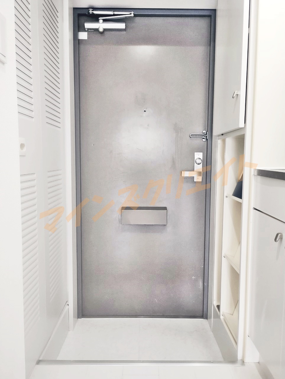 玄関　同物件別部屋参考写真