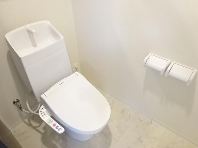 トイレ　シャワー付トイレ