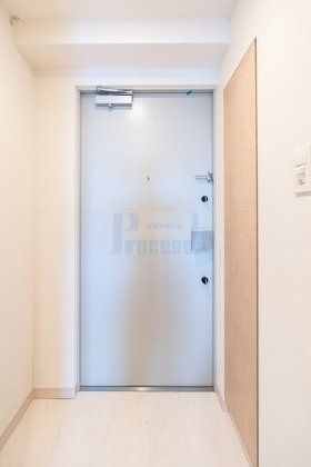 玄関　広々とした玄関部分