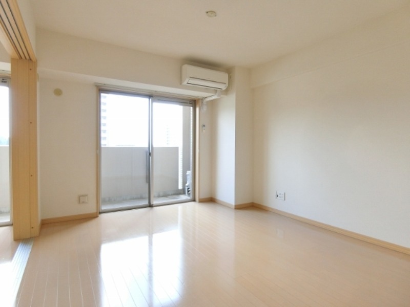 居室・リビング　図面と現状に相違がある場合には現状を優先