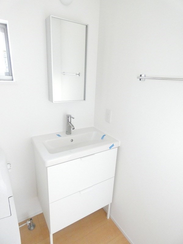 洗面設備　※参考写真