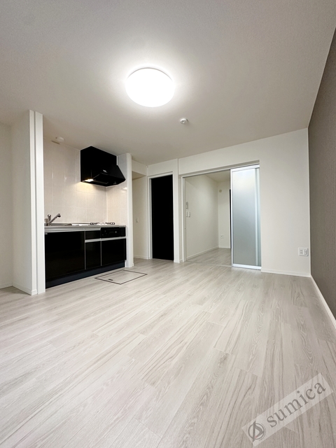 居室・リビング　アクセントクロスがオシャレを演出♪