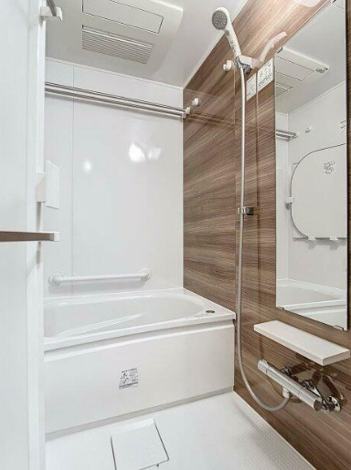 バス・シャワールーム　※別部屋の参考写真です。