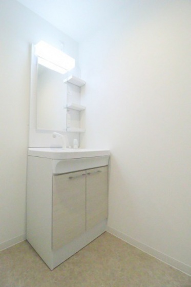 洗面設備　※別部屋の写真です