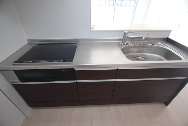 キッチン　同タイプ別室の参考写真です。※現況優先