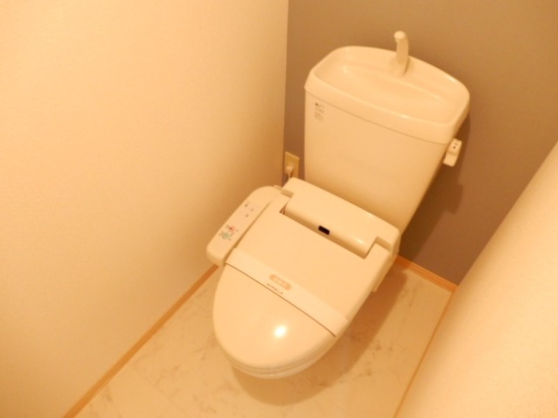 トイレ　図面と現状に相違がある場合には現状を優先