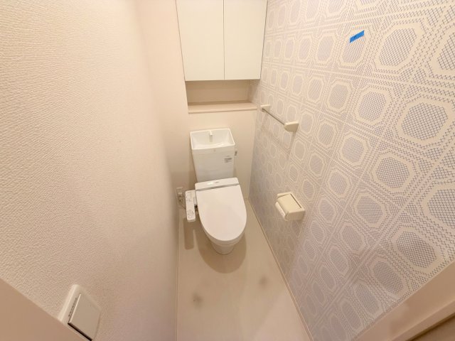 トイレ　綺麗なトイレにはウォシュレット標準装備です。