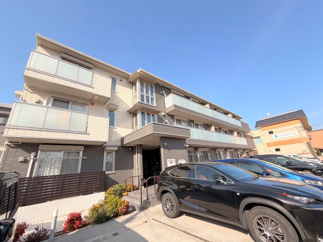 建物外観　オシャレな外観は毎日帰ってくるのが楽しくなりそうです。