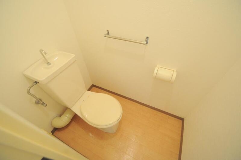 トイレ　キレイに清掃されたトイレは清潔感があり気分もよくなります。