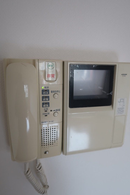 セキュリティ　モニター付きインターホンです。