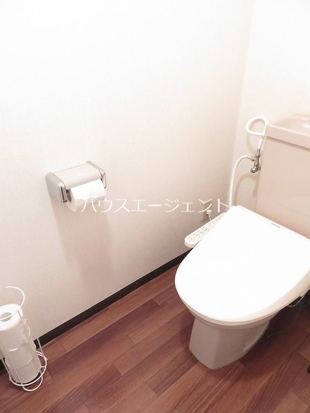 トイレ　清潔感のあるトイレです。