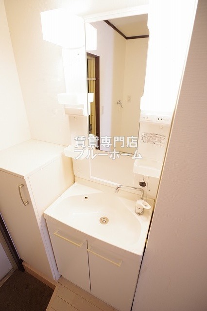 洗面設備　独立洗面台あります！