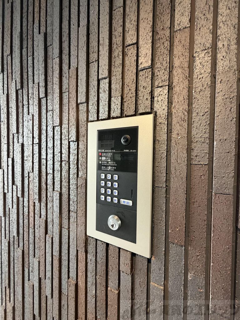 セキュリティ　エントランス