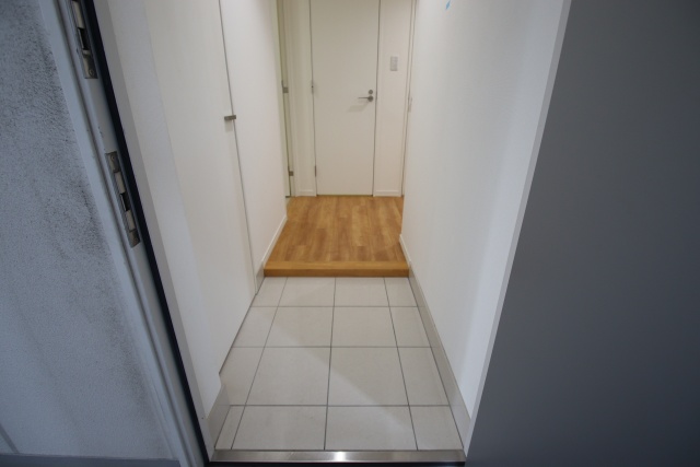玄関　※別室の参考写真の為、現況優先です。