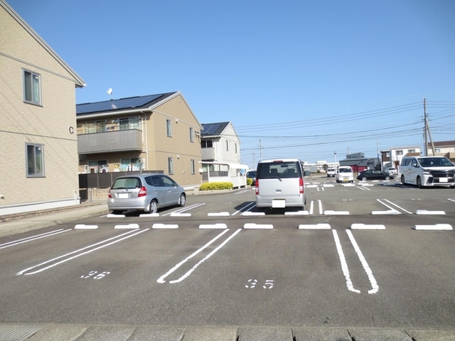 駐車場　駐車場