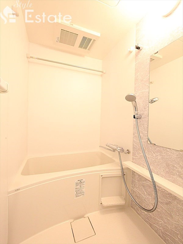 バス・シャワールーム　バスルーム