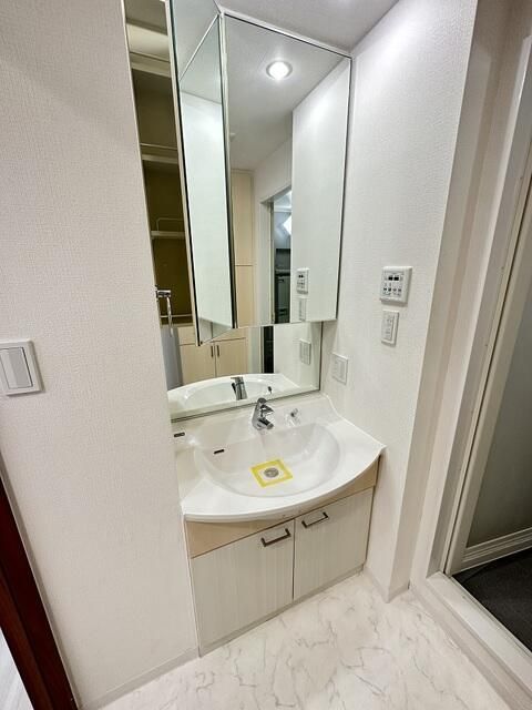 洗面設備　ＨＦ西新宿レジデンスＷＥＳＴ