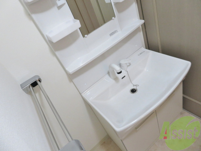 洗面設備　シャンプードレッサー。身支度はここでばっちり。