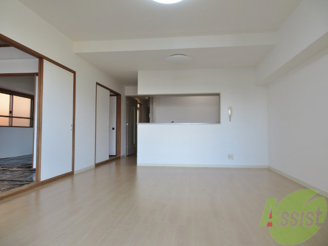 居室・リビング　ＬＤＫから和室を撮影しました。イメージできますでしょうか？